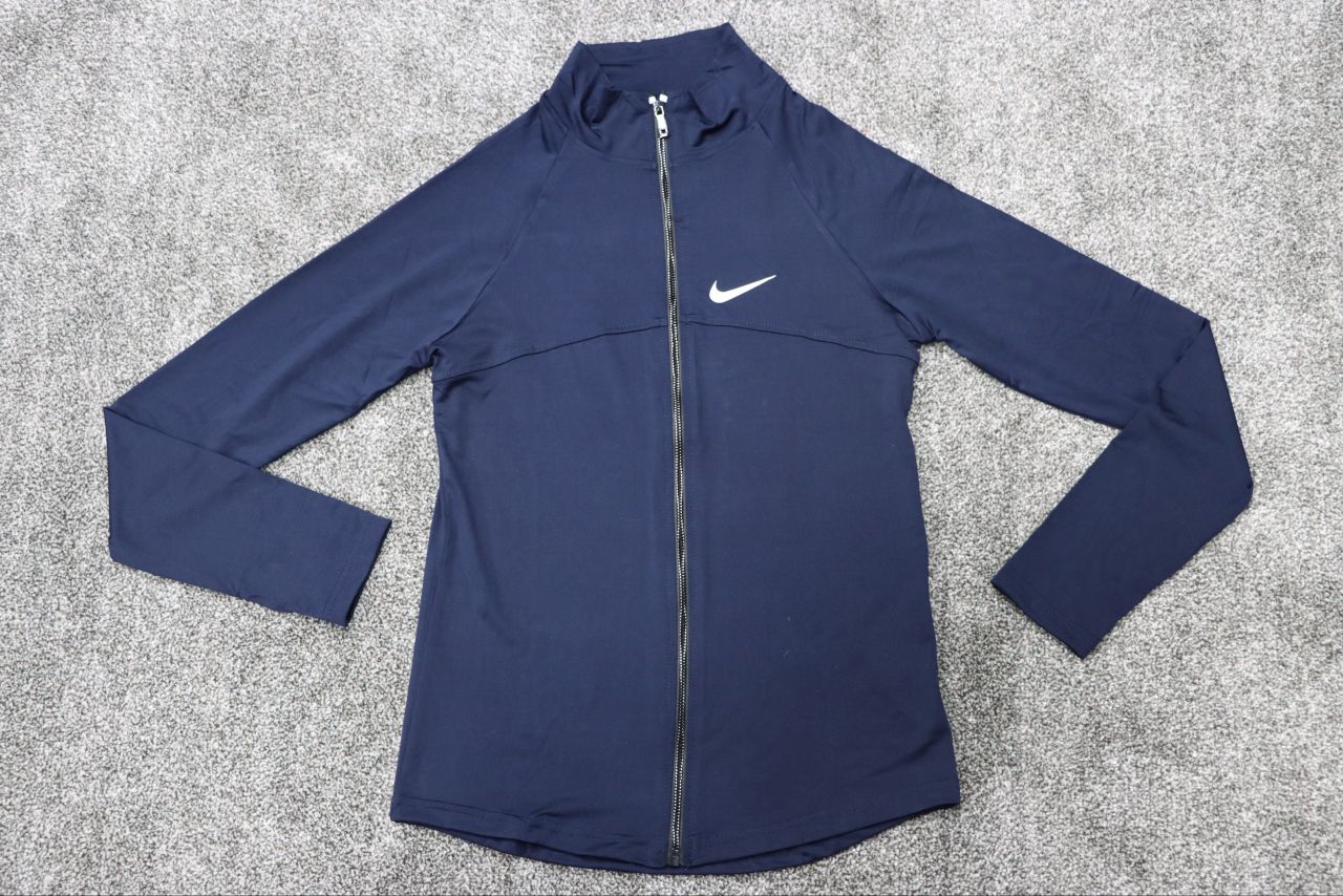 سویشرت تمام زیپ زنانه  جنس پارچه: ریون B 4 رنگ ، 3 سایز ، مشکی دوبل  جین 15 عددی L,XL,XXL